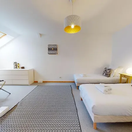 沃邦科尔马尔公寓 *