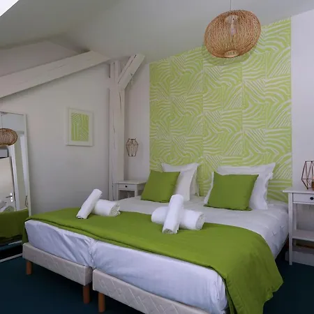 公寓 沃邦科尔马尔公寓 *