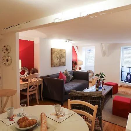 沃邦科尔马尔公寓 *