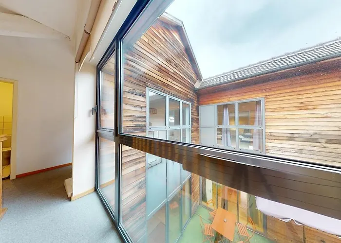 公寓 沃邦科尔马尔公寓 *